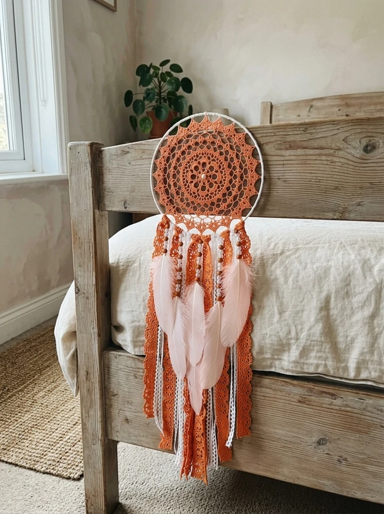 Lapač zlých snů - Oranžová holubice 20 x 65 cm