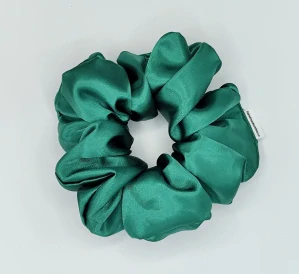 Saténová Scrunchie gumička zelená XXL