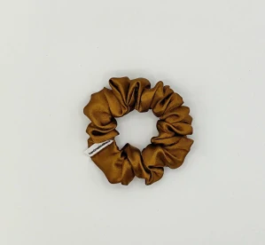 Saténová Scrunchie gumička bronzová S