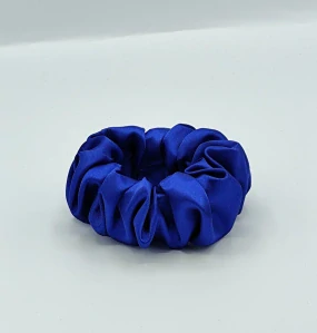 Saténová Scrunchie gumička modrá L