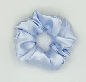 Saténová Scrunchie gumička sv. modrá L - klasik