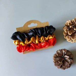 Dárkové Scrunchies gumičky S na kartě - X.