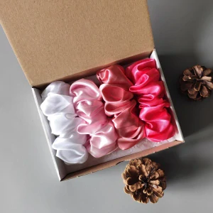 Dárková sada - 4 scrunchies L v růžové I.