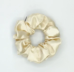 Saténová Scrunchie gumička champagne L - klasik