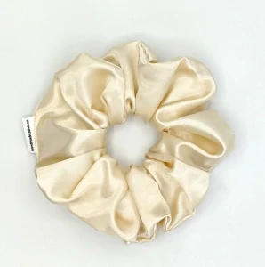 Saténová Scrunchie gumička champagne XL