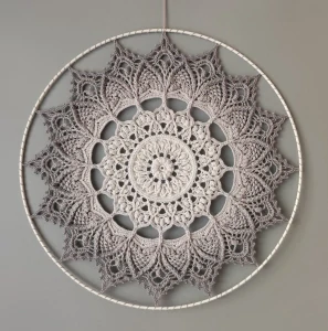 Mandala Béžově šedá hvězda - průměr 45 cm