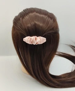 Spona do vlasů scrunchie pudrová 8 cm