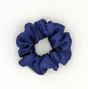 Saténová Scrunchie gumička temně modrá L - klasik