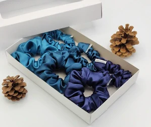 Dárková sada gumiček v petrolejové - 6 scrunchies