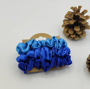 Dárkové Scrunchies gumičky S na kartě - XIV.