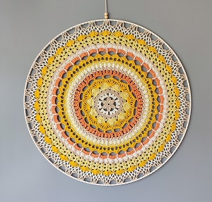Háčkovaná Mandala - Žlutá 50 cm