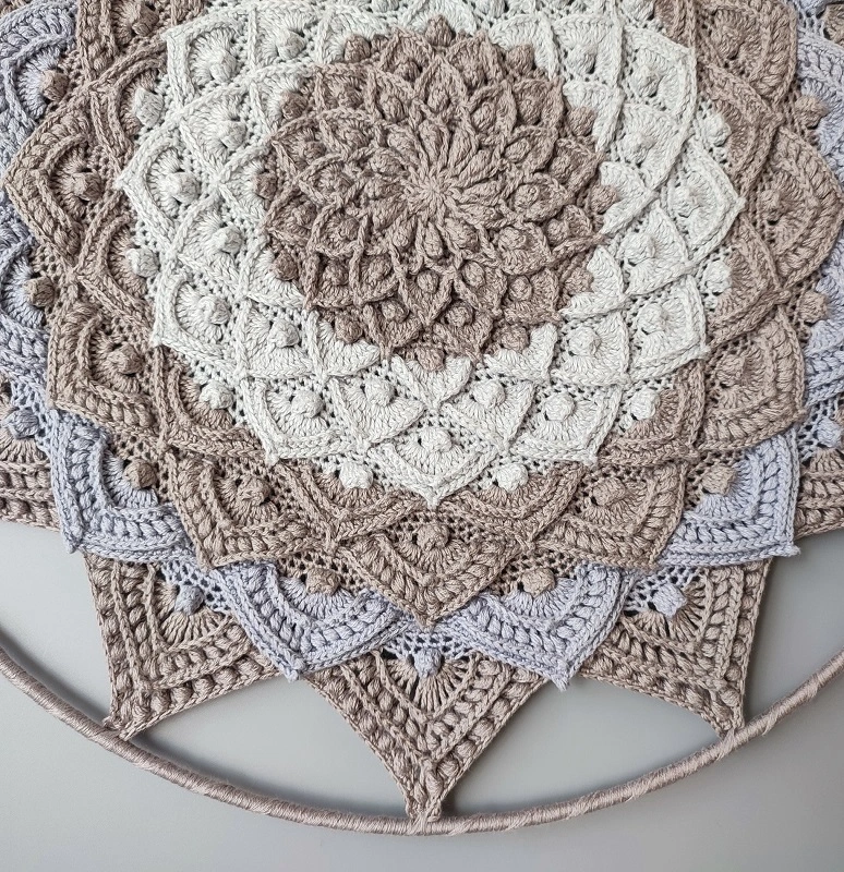 Háčkovaná Mandala - Lotosový květ 45 cm č.4