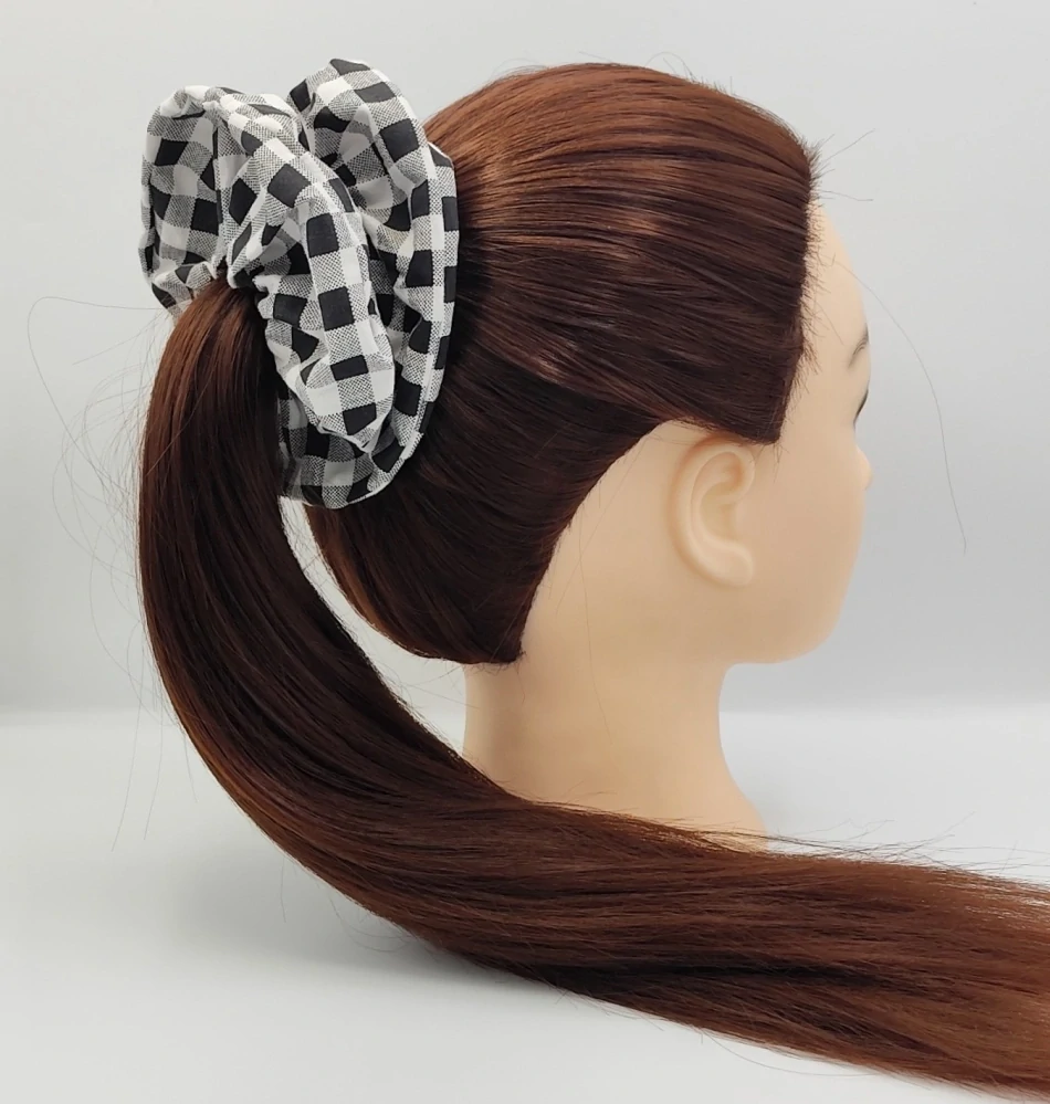 Bavlněná Scrunchie gumička černá kostka XXL II.