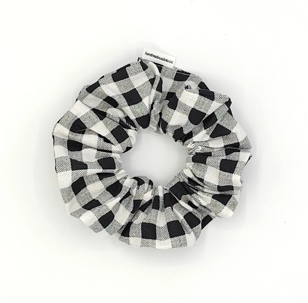 Bavlněná Scrunchie gumička černá kostka L - klasik