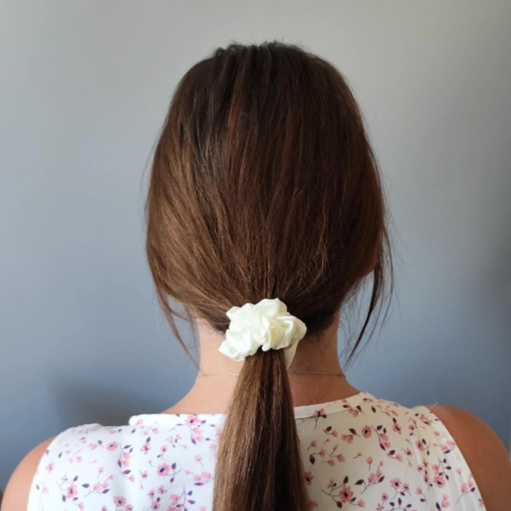 Dárkové Scrunchies gumičky S na kartě - VI.