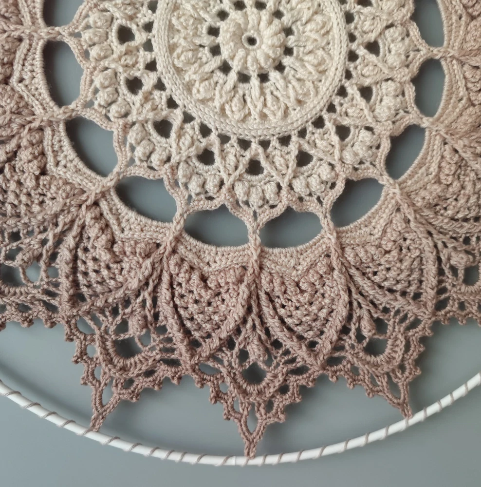 Mandala Béžová hvězda - průměr 45 cm
