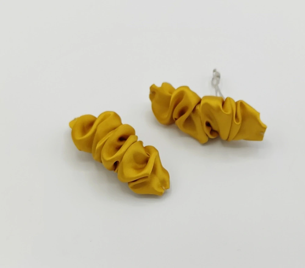 Spona do vlasů scrunchie zlatá 8 cm