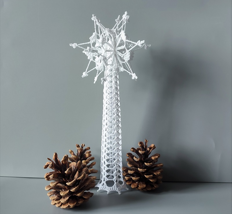 Háčkovaná vánoční špice - výška 26 cm