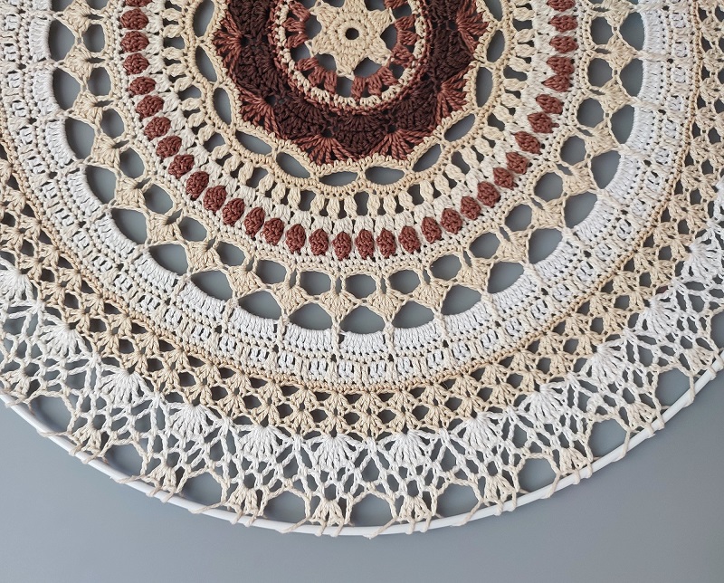 Háčkovaná Mandala - Béžová 50 cm