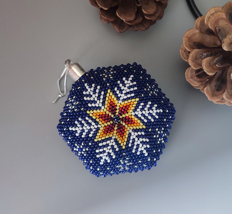 Šestiúhelník z korálků - modrý - průměr 8 cm