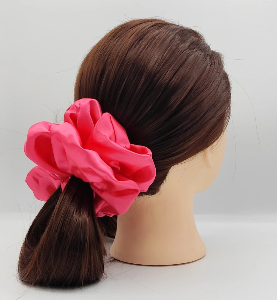 Saténová Scrunchie gumička růžová tmavá XXL