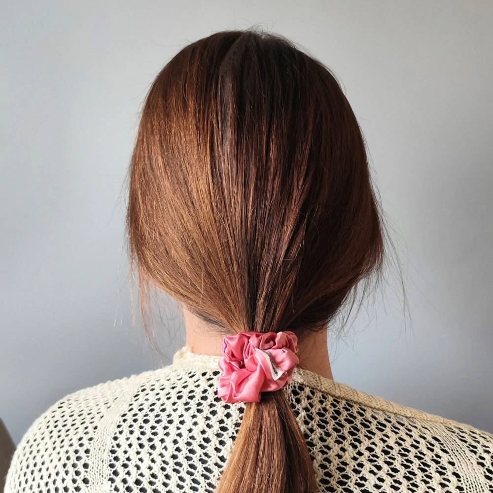 Saténová Scrunchie gumička starorůžová S