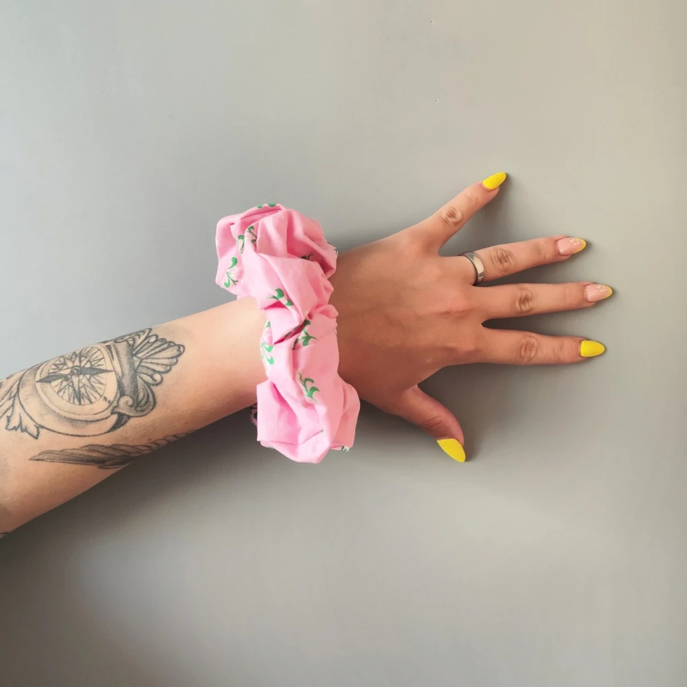 Bavlněná Scrunchie gumička světle růžová XXL
