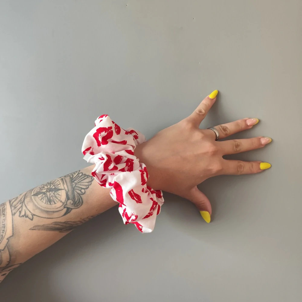 Bavlněná Scrunchie gumička pusinky XXL