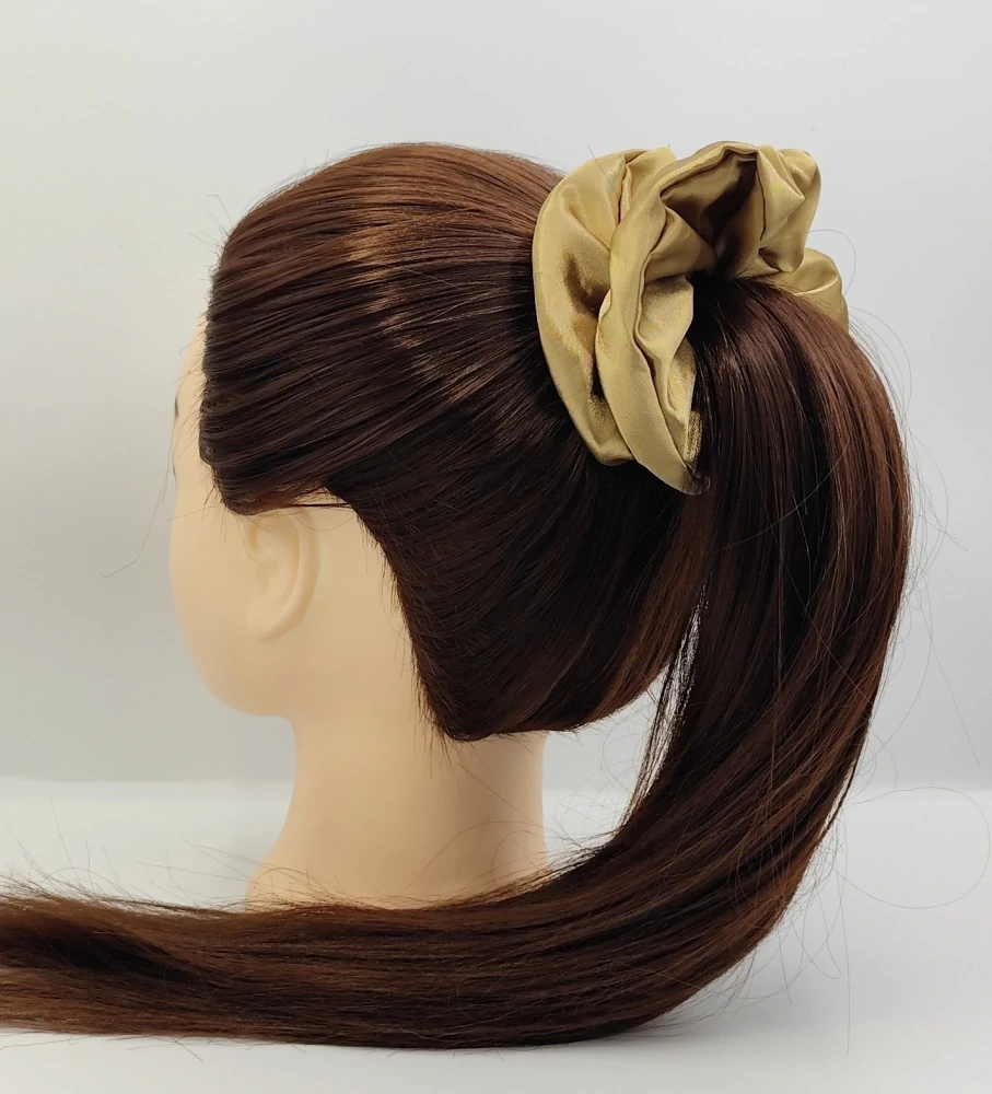 Saténová Scrunchie gumička camel XL