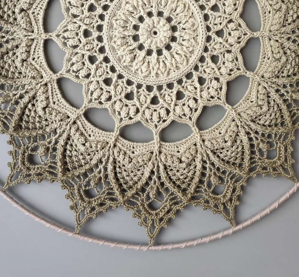 Mandala Khaki hvězda - průměr 45 cm