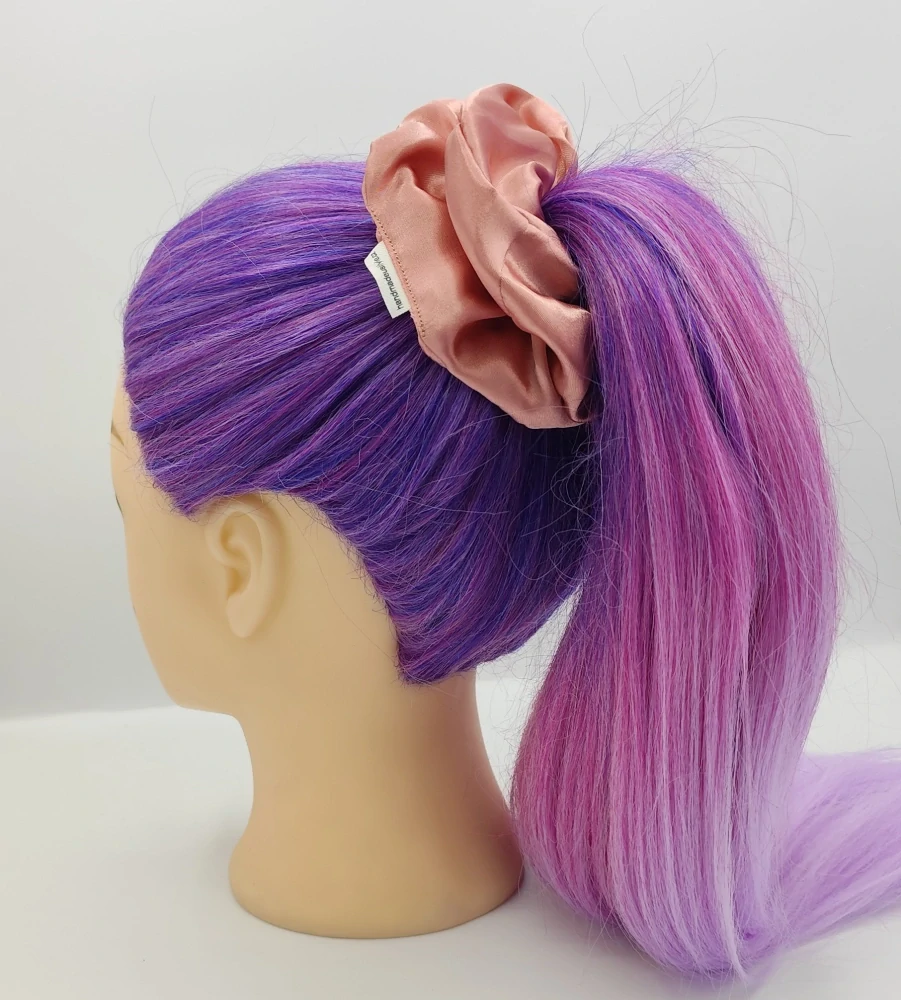 Saténová Scrunchie gumička starorůžová XL