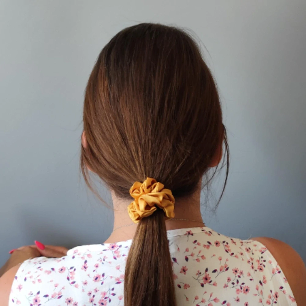 Dárkové Scrunchies gumičky S na kartě - VII.