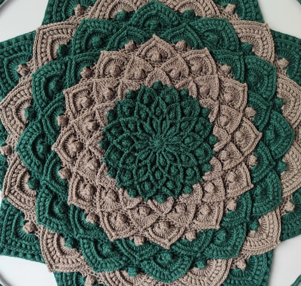 Háčkovaná Mandala - Lotosový květ 45 cm č.7