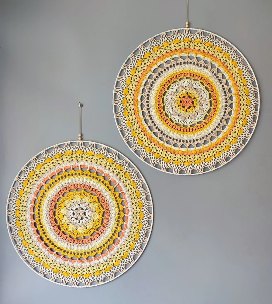 Sestava dvou žlutých mandal 50 cm