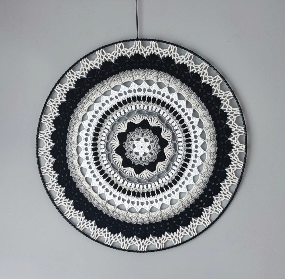 Háčkovaná Mandala - Černá 50 cm