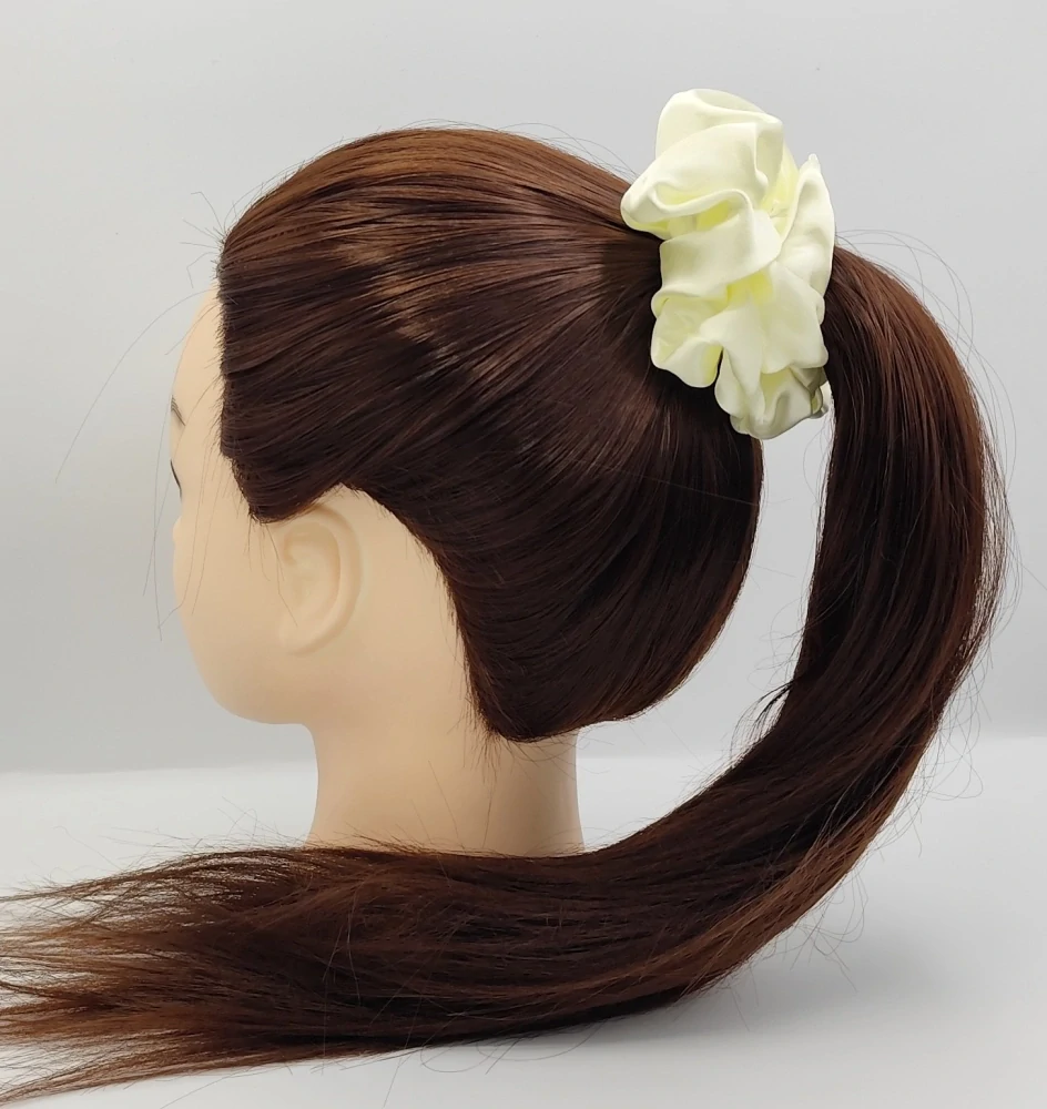 Saténová Scrunchie gumička sv. žlutá XL II.