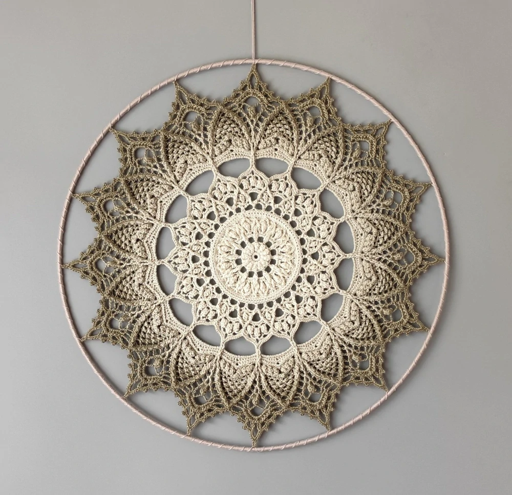 Mandala Khaki hvězda - průměr 45 cm